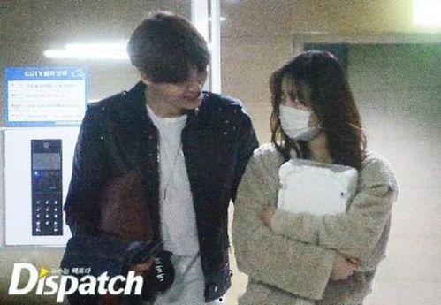 韩国d社爆料情侣最新,D社曝最新情侣甜蜜瞬间，甜蜜互动引粉丝热议！”